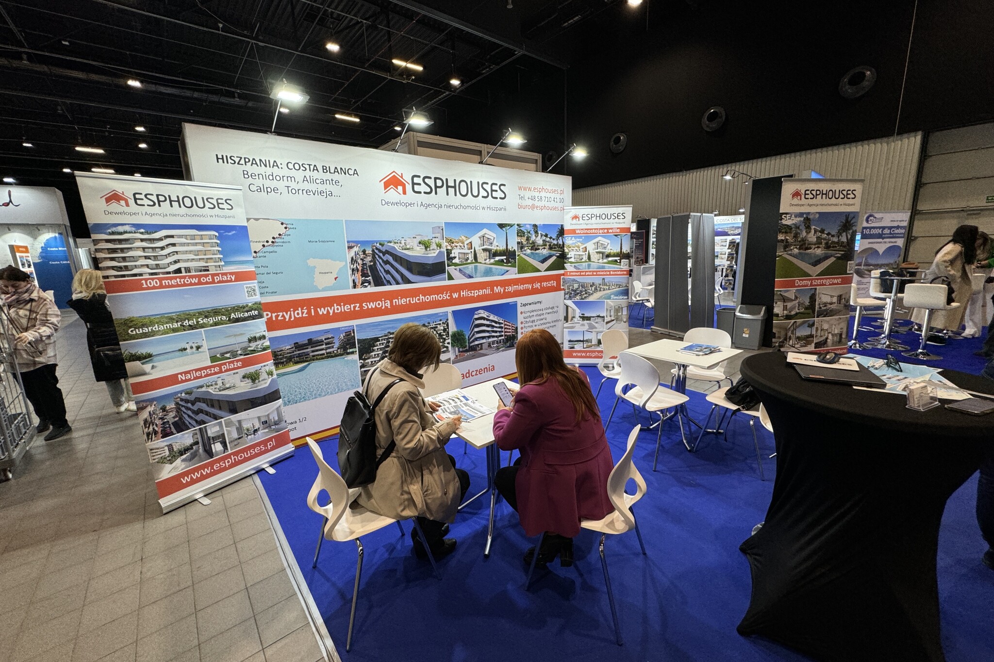 esphouses izceļas nekustamo īpašumu izstādē inre Varšavā