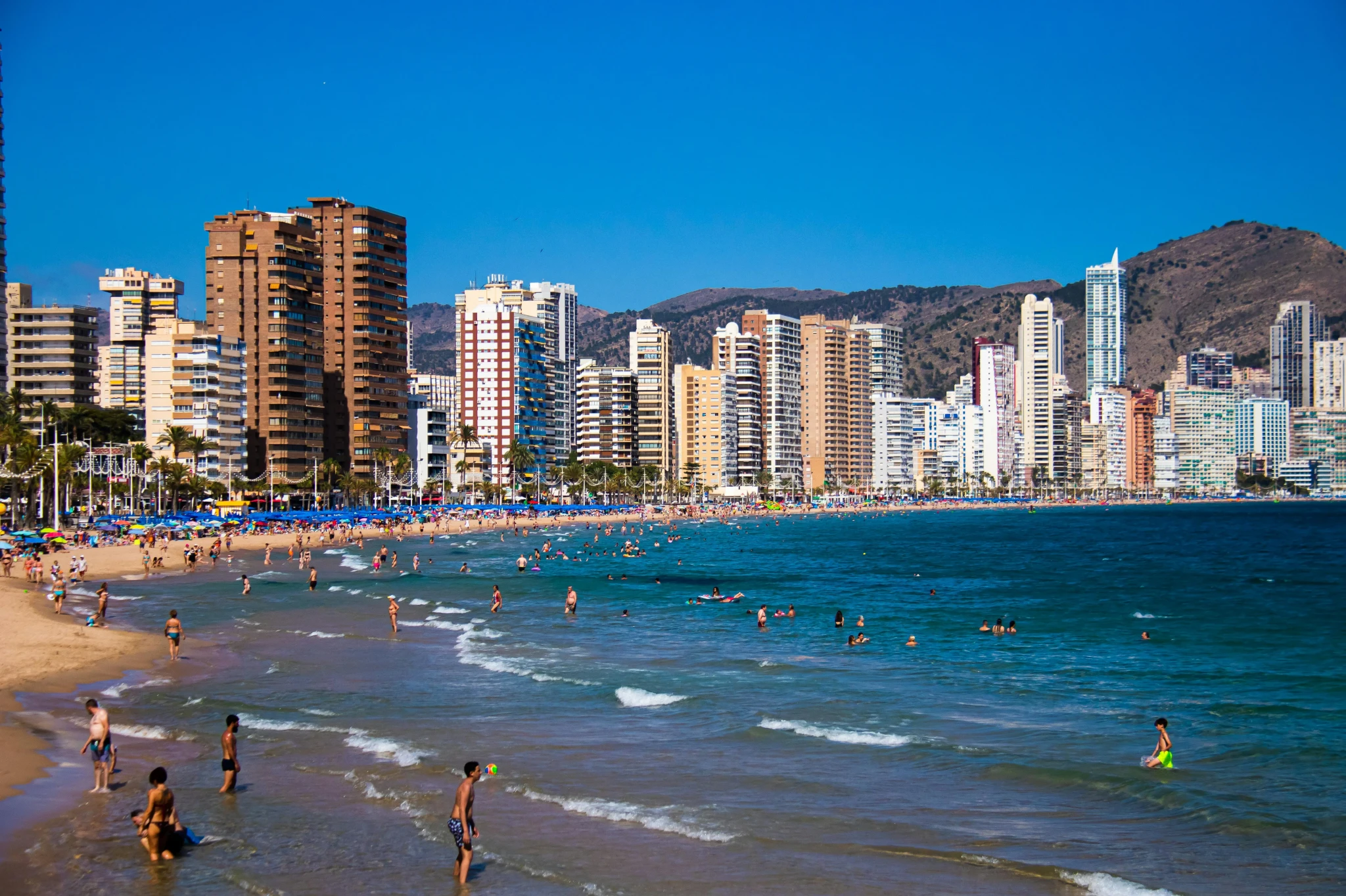 Pirkt mājokli Costa Blanca, Alicante, 2025