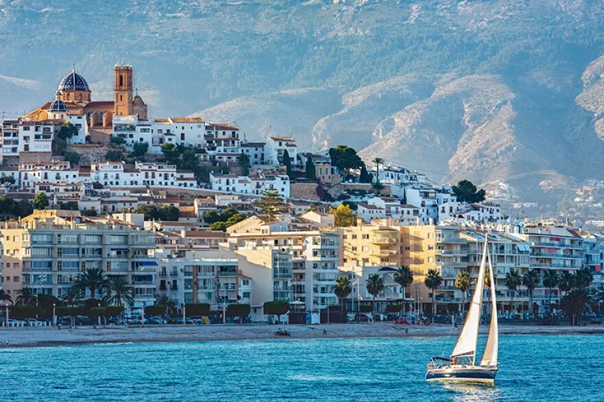 Ūdens sporta veidi, Altea osta un promenāde